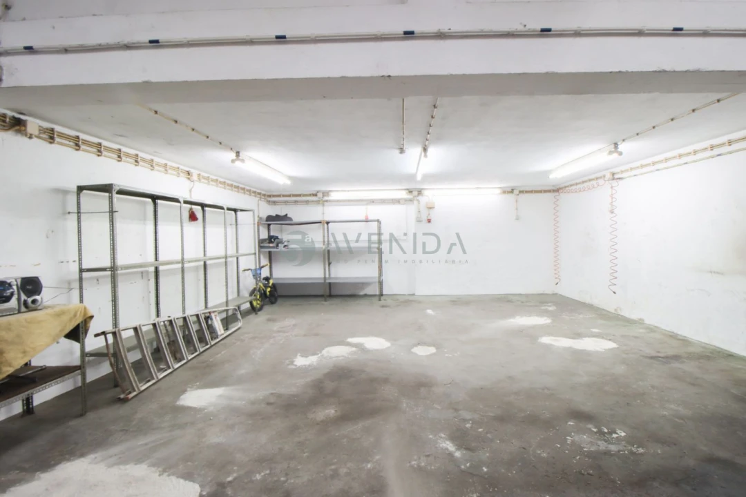 Loja para Arrendamento em Alto do Seixalinho, Santo André e Verderena Foto 8