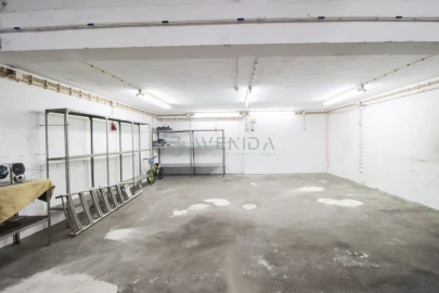 Loja para Arrendamento em Alto do Seixalinho, Santo André e Verderena