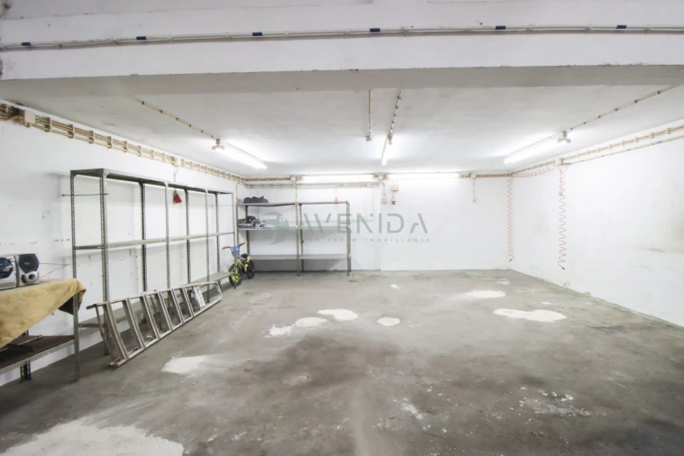 Loja para Arrendamento em Alto do Seixalinho, Santo André e Verderena Foto 8