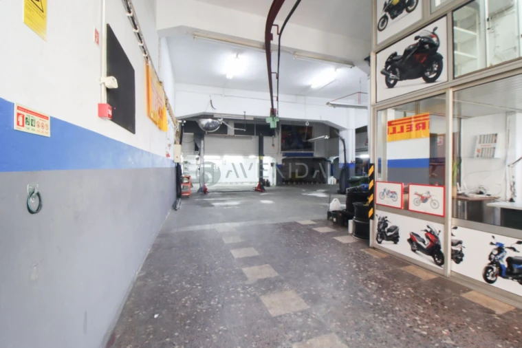 Loja para Arrendamento em Alto do Seixalinho, Santo André e Verderena Foto 4