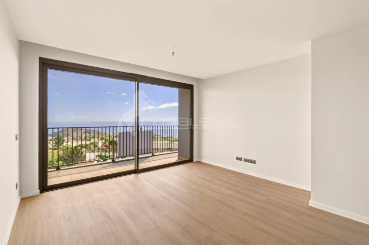 Apartamento T2 para Venda em Santo Antonio Foto 5