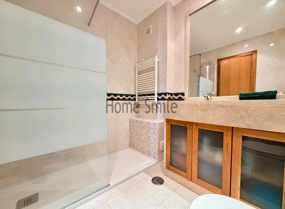 Apartamento T2 para Venda em Sesimbra (Santiago) Foto 34