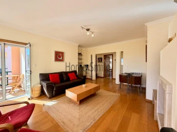 Apartamento T2 para Venda em Sesimbra (Santiago)
