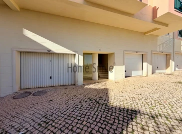 Apartamento T2 para Venda em Sesimbra (Santiago)