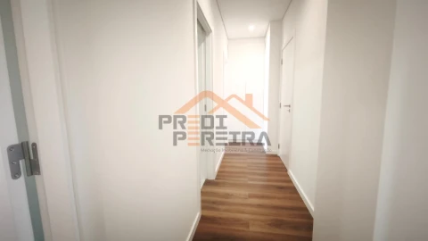 Apartamento T3 para Venda em Ramada e Caneças