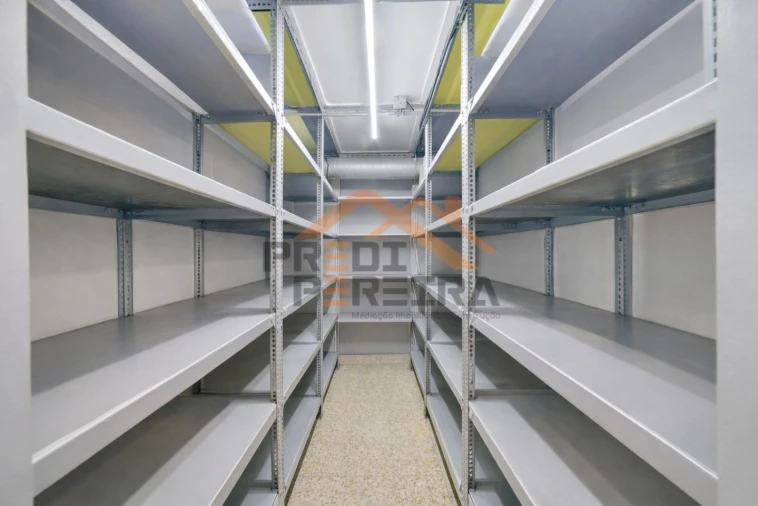 Armazém para Venda em Odivelas Foto 16