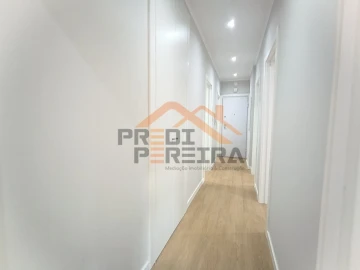 Apartamento T3 para Venda em Odivelas