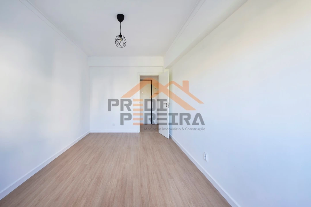 Apartamento T3 para Venda em Odivelas Foto 15