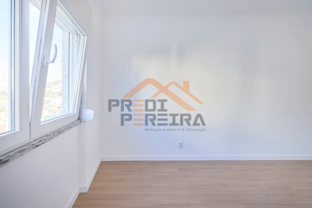 Apartamento T3 para Venda em Odivelas Foto 16
