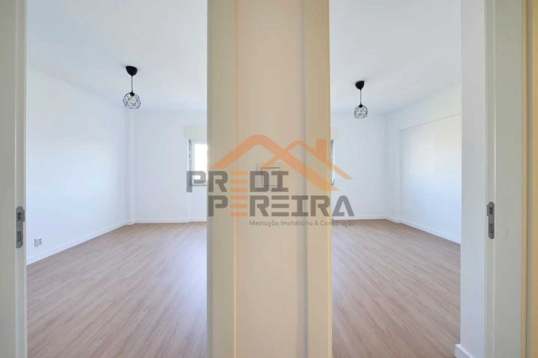 Apartamento T3 para Venda em Odivelas Foto 34