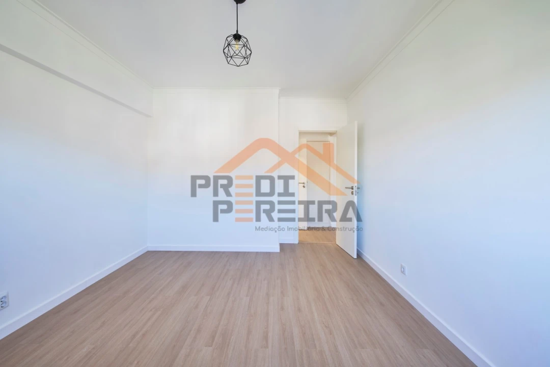 Apartamento T3 para Venda em Odivelas Foto 42