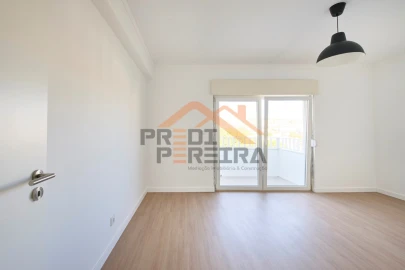 Apartamento T3 para Venda em Odivelas