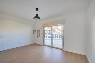 Apartamento T3 para Venda em Odivelas