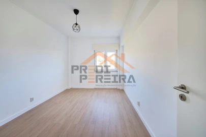 Apartamento T3 para Venda em Odivelas