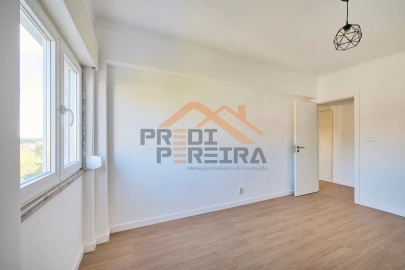 Apartamento T3 para Venda em Odivelas