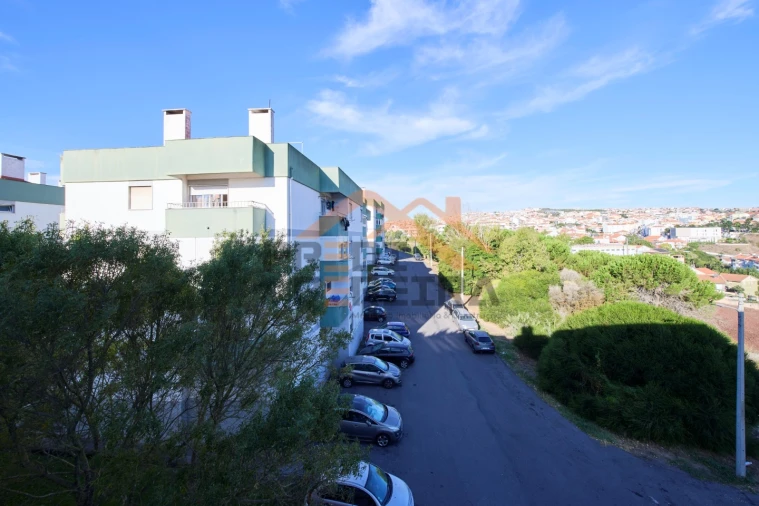 Apartamento T3 para Venda em Odivelas Foto 8