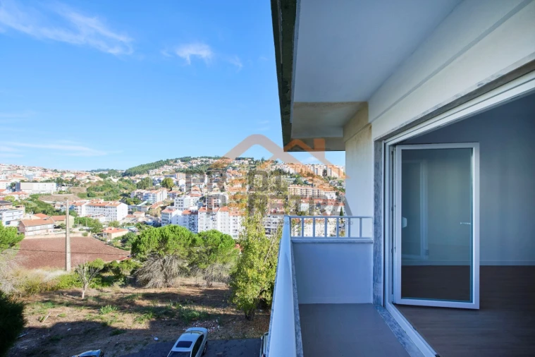 Apartamento T3 para Venda em Odivelas Foto 25