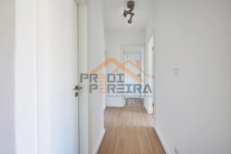 Apartamento T3 para Venda em Odivelas Foto 32