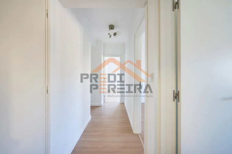 Apartamento T3 para Venda em Odivelas Foto 33