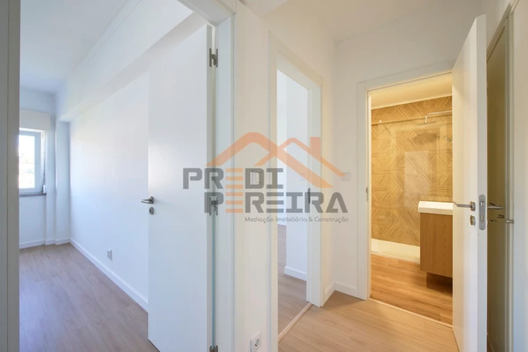 Apartamento T3 para Venda em Odivelas Foto 49