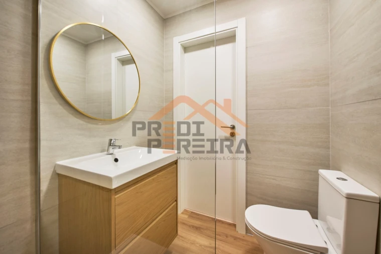 Apartamento T3 para Venda em Odivelas Foto 54