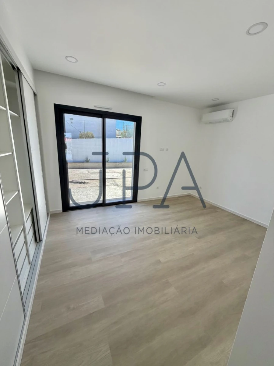 Moradia T3 para Venda em Castro Marim Foto 9