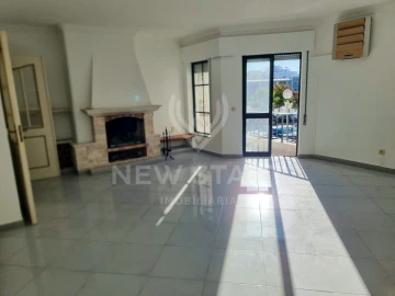Apartamento T3 para Venda em Olhão