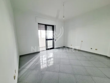 Apartamento T3 para Venda em Olhão