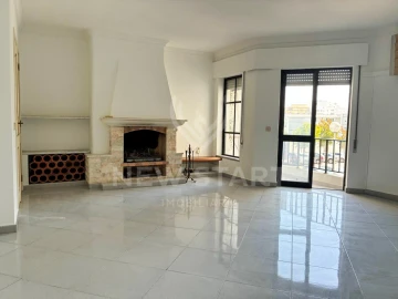 Apartamento T3 para Venda em Olhão
