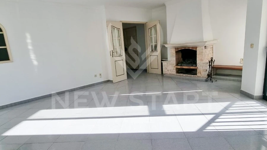 Apartamento T3 para Venda em Olhão