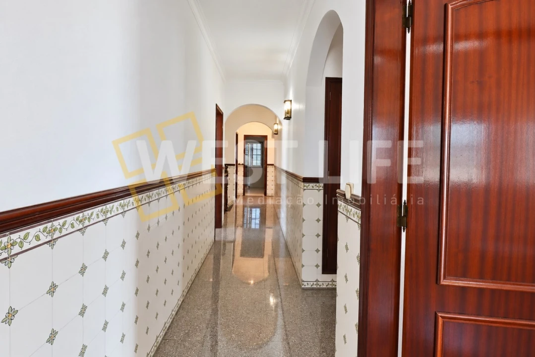 Moradia T5 para Arrendamento em São João das Lampas e Terrugem Foto 9