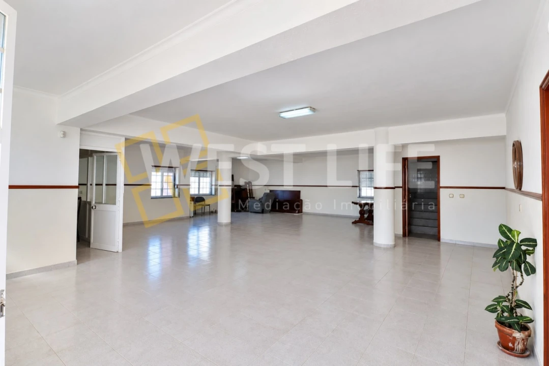 Moradia T5 para Arrendamento em São João das Lampas e Terrugem Foto 22