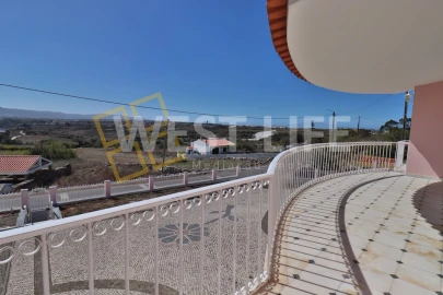 Moradia T5 para Arrendamento em São João das Lampas e Terrugem