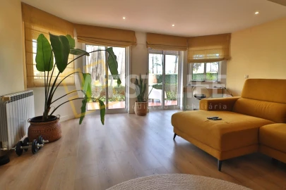 Apartamento T2 para Venda em A dos Cunhados e Maceira