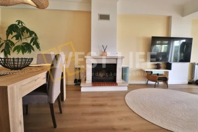 Apartamento T2 para Venda em A dos Cunhados e Maceira