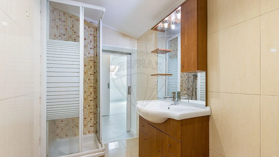 Apartamento T2 para Venda em Santo António