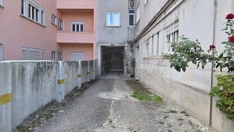 Apartamento T4 para Venda em Areeiro