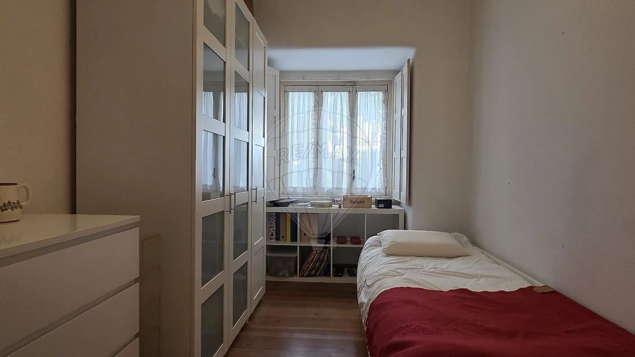 Apartamento T4 para Venda em Areeiro Foto 9