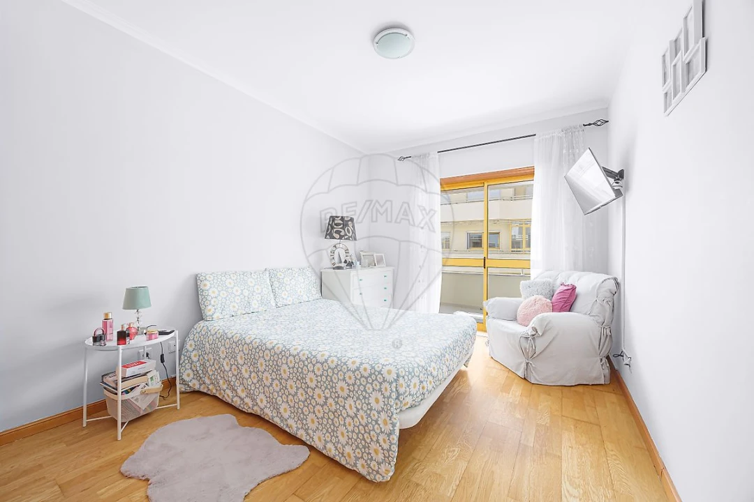 Apartamento T3 para Venda em Castanheira do Ribatejo e Cachoeiras Foto 10