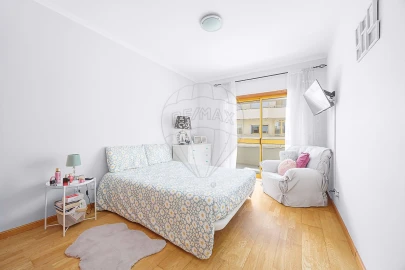 Apartamento T3 para Venda em Castanheira do Ribatejo e Cachoeiras