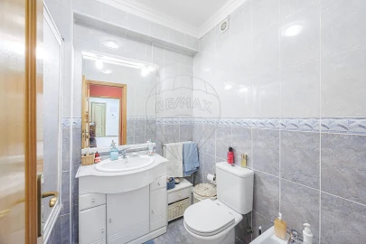 Apartamento T3 para Venda em Castanheira do Ribatejo e Cachoeiras