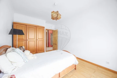Apartamento T3 para Venda em Castanheira do Ribatejo e Cachoeiras