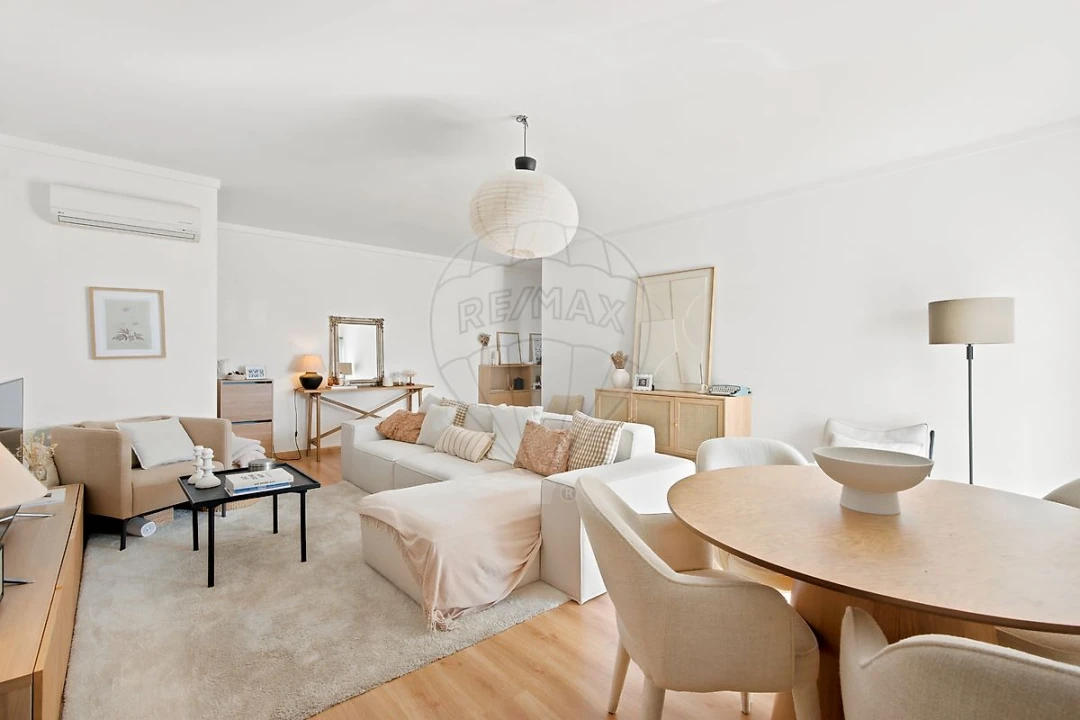 Apartamento T1 para Venda em Caparica e Trafaria Foto 8