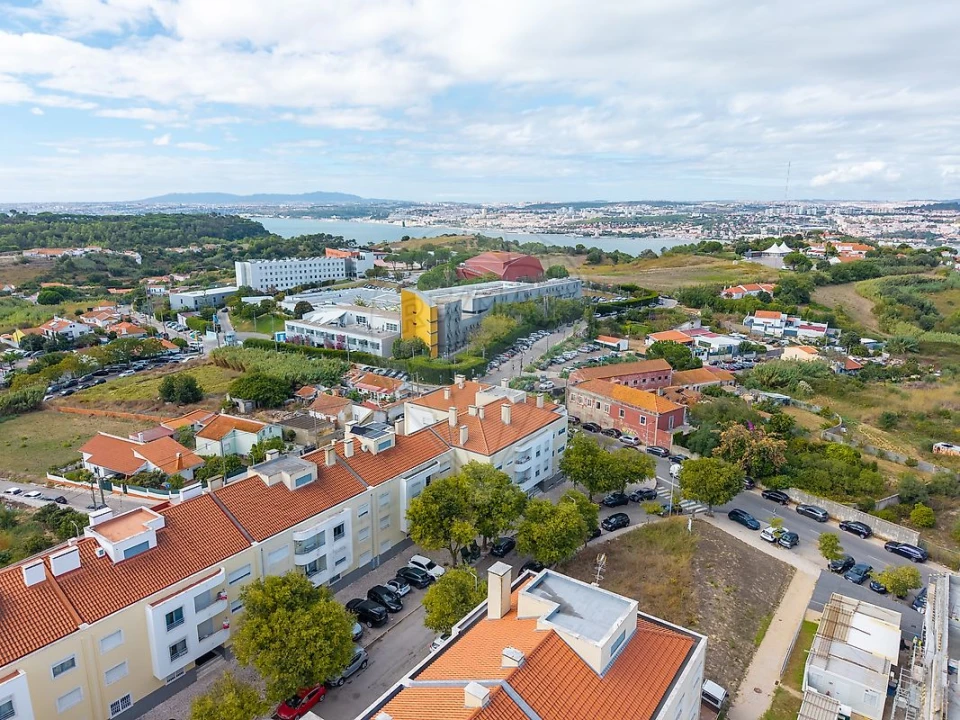 Apartamento T1 para Venda em Caparica e Trafaria Foto 13