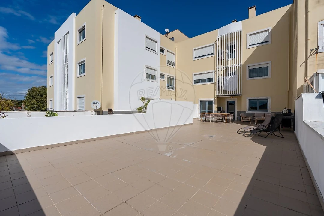 Apartamento T1 para Venda em Caparica e Trafaria Foto 19