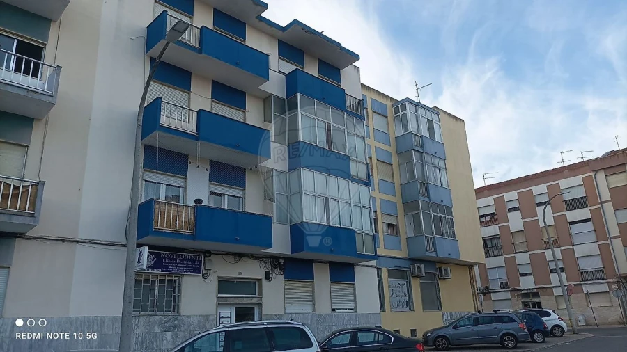 Apartamento T2 para Venda em Baixa da Banheira e Vale da Amoreira Foto 2