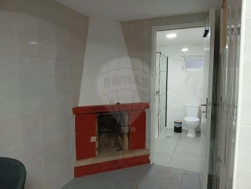 Moradia T1 para Arrendamento em Canidelo