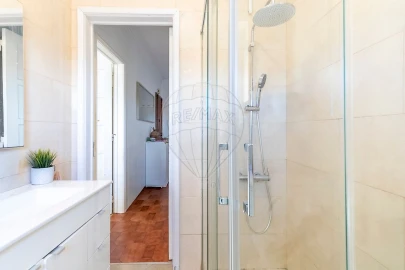 Apartamento T2 para Venda em Venteira