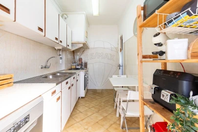 Apartamento T2 para Venda em Venteira