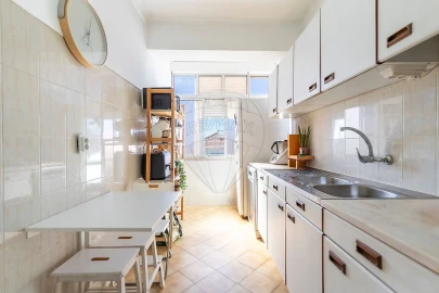 Apartamento T2 para Venda em Venteira